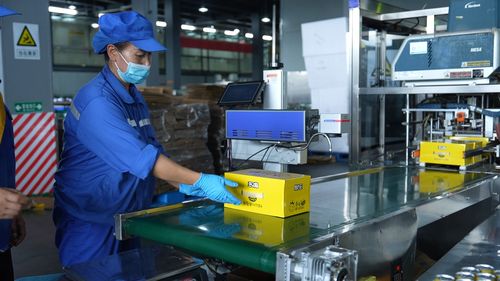 紅果經(jīng)濟(jì)開(kāi)發(fā)區(qū) 假期不停工,企業(yè)生產(chǎn)忙